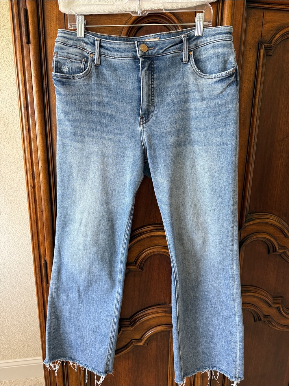 Kut from the Kloth Kelsey Fab Ab Ankle Flare Jeans Size 14 Raw Hem Stretch Denim